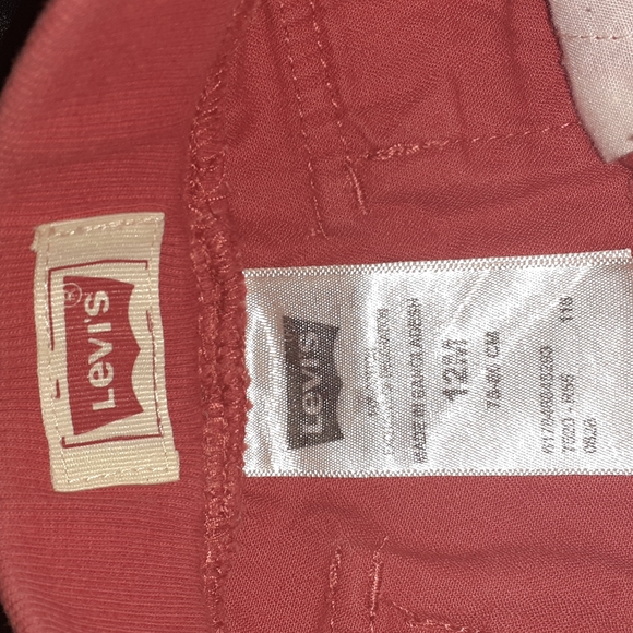 Levi's Woven Cargo Short | 12M | Coral Red - Picture 6 of 6